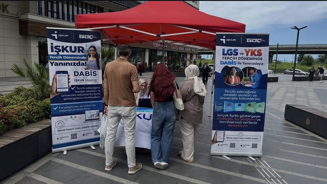 İŞKUR'dan Üniversite Adaylarına Tercih Döneminde Ücretsiz Danışmanlık Desteği
